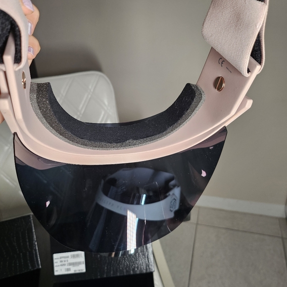 2 PHILIPP PLEIN visors - Picture 14 of 16